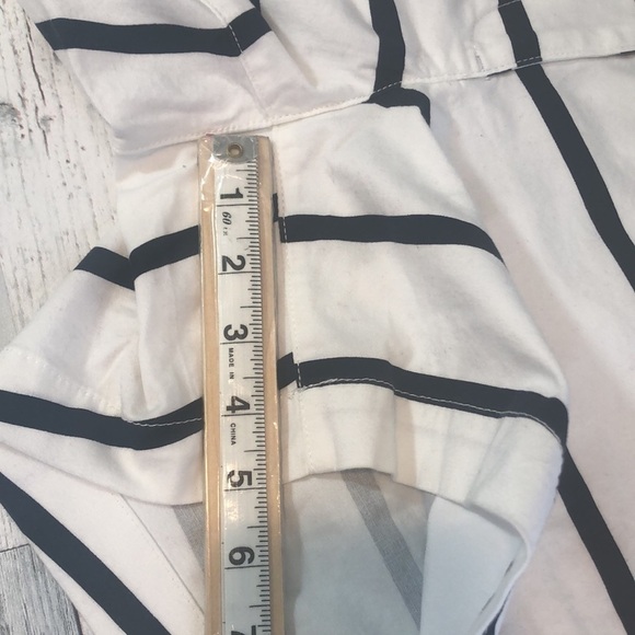 Nautical Navy & White Stripped Pocket Shorts NWOT 6 - Picture 7 of 8